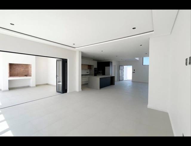 4 BEDROOM FREESTANDING FOR SALE IN SANDOWN